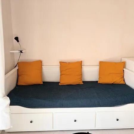 Le Saint Exupéry Avec Ventilateur Sur Place
