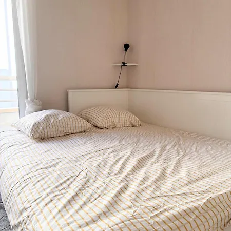Le Saint Exupéry Avec Ventilateur Sur Place Appartement *